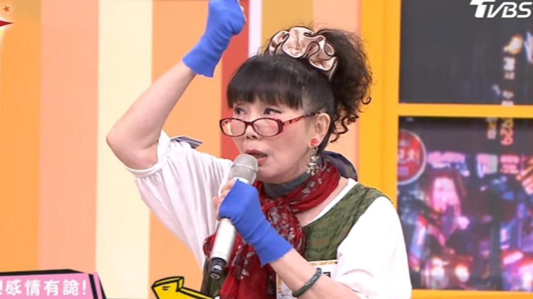 正宮抓小三全裸車內「上下激戰」狂踹！　外遇尪肉身保護她發狂險鬧人命