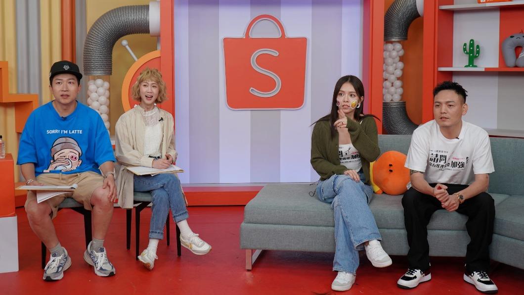 春風和宋芸樺上節目宣傳電影。（圖／蝦皮直播提供）