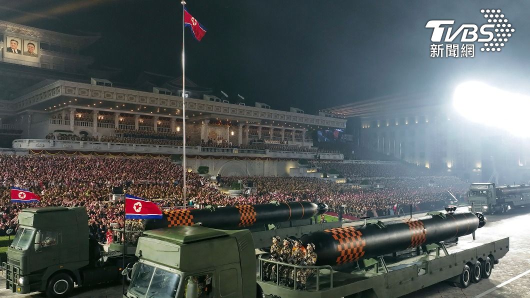 北韓慶祝停戰70年夜間閱兵 強化與中俄關係