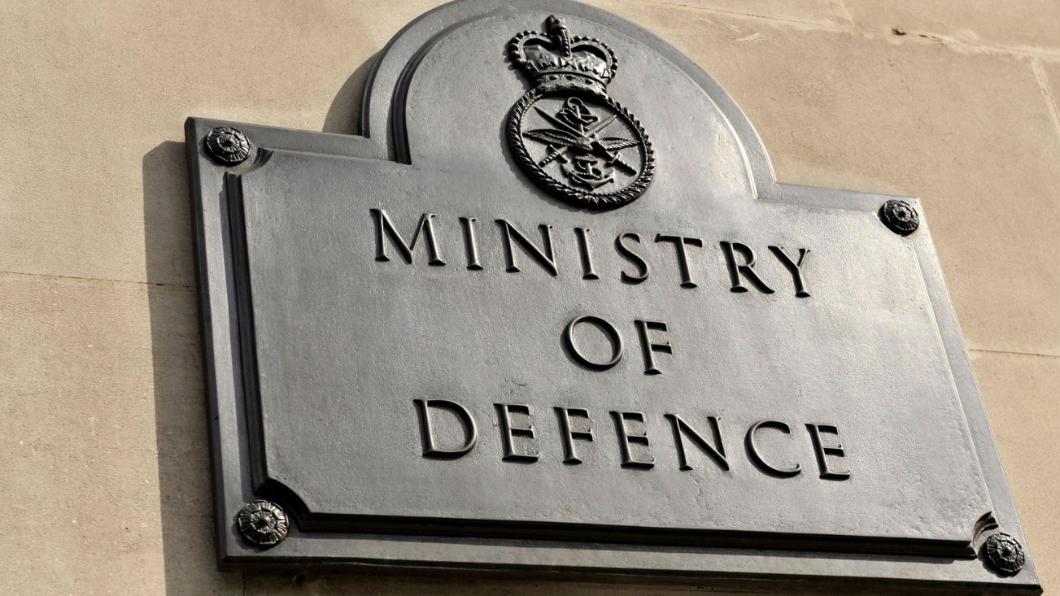 英國防部也手殘出包！軍事機密電郵「少打字」傳給俄盟友