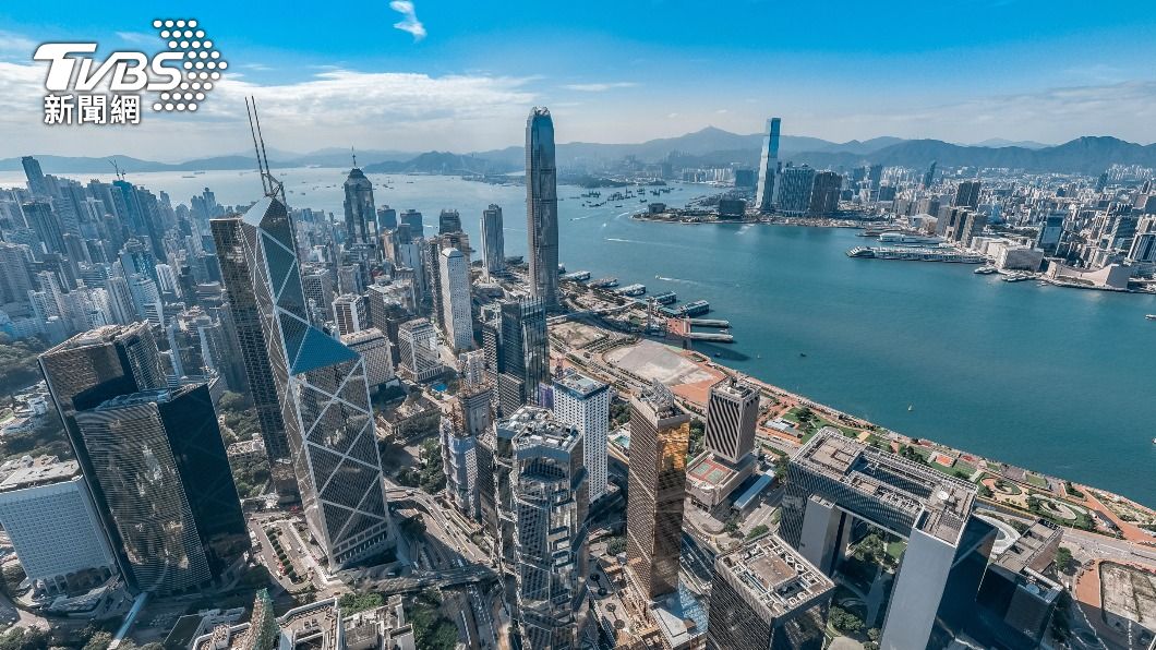 不少人點出香港薪水高、物價也相對高。(示意圖/shutterstock達志影像)