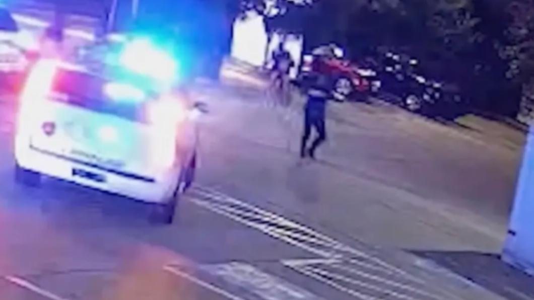 警方沒想到亨利會把親生女兒當肉盾。（圖／翻攝自紐約郵報）