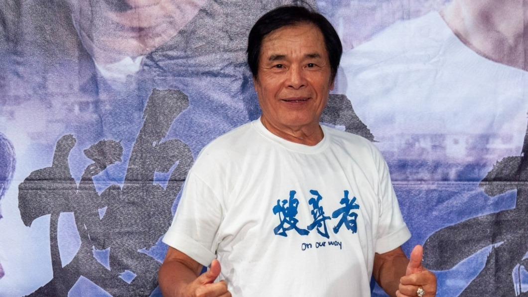 雷洪一路跟隨《搜尋者》團隊到各地會粉絲。（圖／大愛提供）