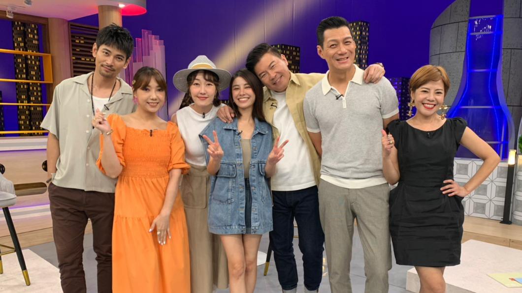 楊子儀(左起)、黃馨儀、巴鈺、宇珊、曾國城、聶雲、錦雯日前錄影。(圖/衛視中文台提供)