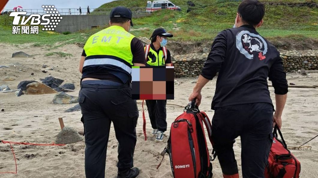富貴角海邊戲水!2童遭大浪捲走 9歲女被救起意識模糊
