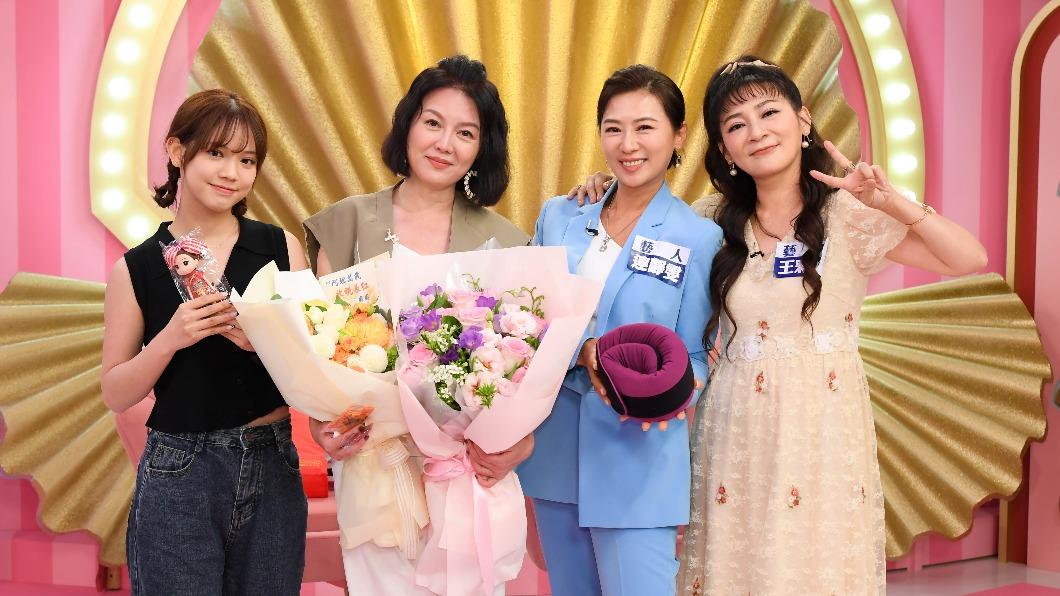 王彩樺的大女兒庭庭(左1)日前探班。(圖/三立提供)