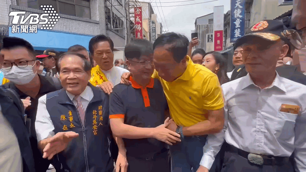 鴻海創辦人郭台銘、彰化縣議長謝典林。(圖/TVBS資料畫面)