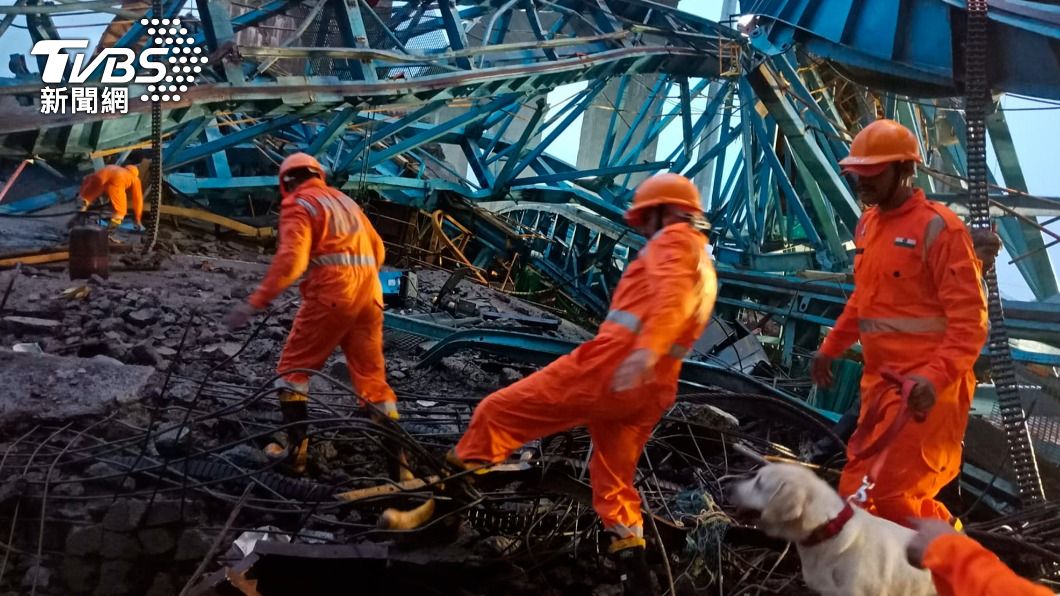 印度爆嚴重工安意外!高速公路起重機突塌 16人慘遭壓死