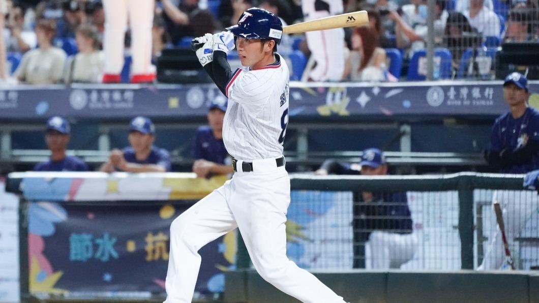 劉俊豪擔任先發第九棒外野手。（圖／翻攝富邦悍將臉書）