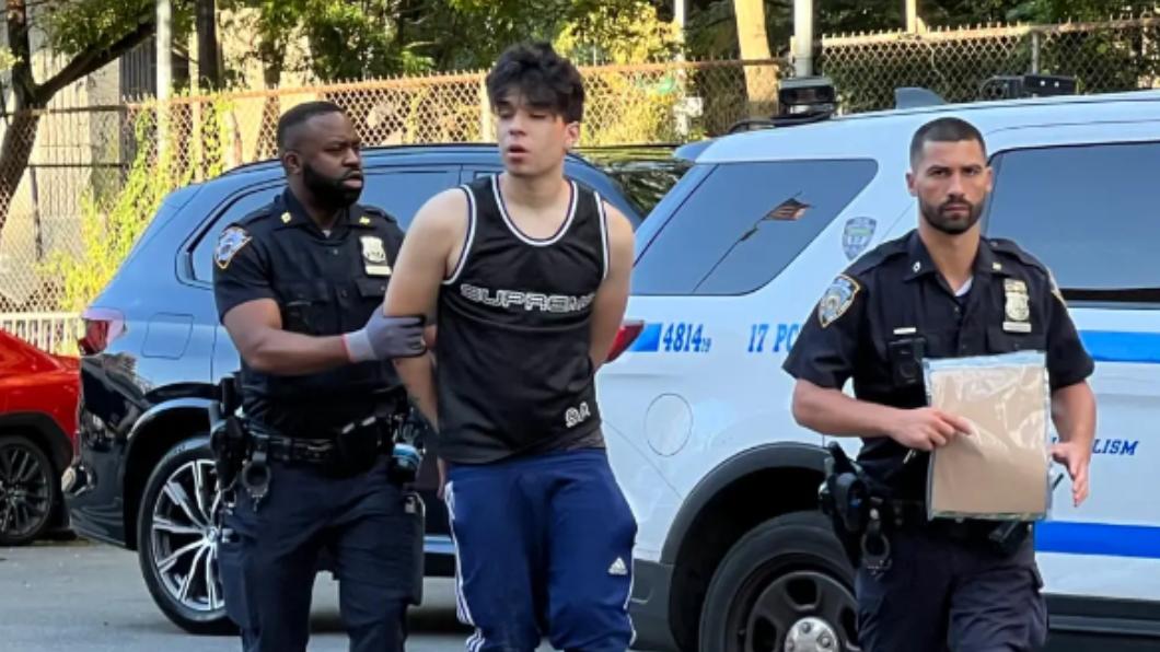 紐約警方指出，嫌犯是一名20歲男子。（圖／翻攝自紐約郵報）