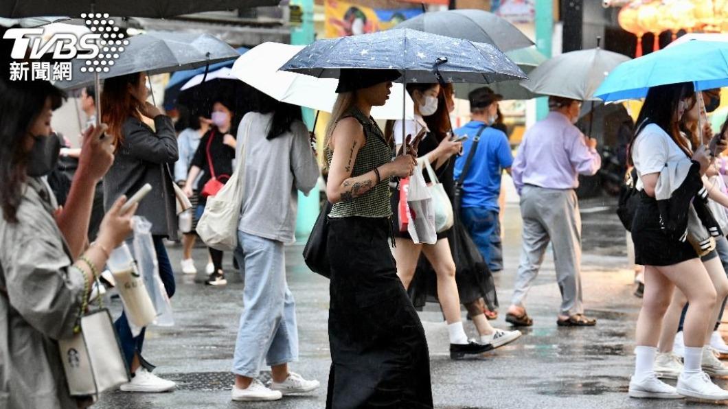 台北、新北、基隆、宜蘭經評估決定今(3)日停班課。(圖/TVBS資料照)