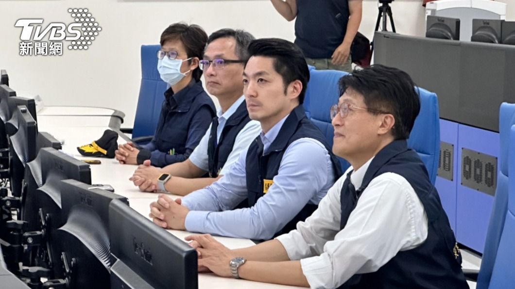 北市明照常上班上課 網友變心嘆:蔣萬安市長只帥一天嗎?