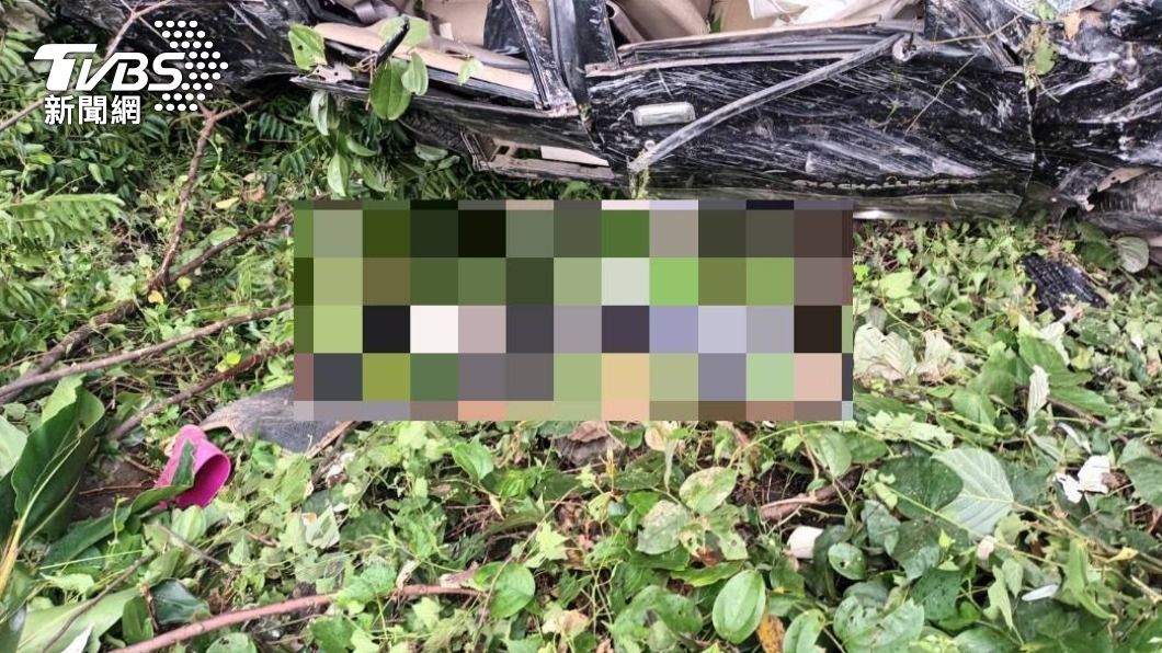 快訊/桃園工程車墜150米深谷!6人拋飛車外 4人搶救不治
