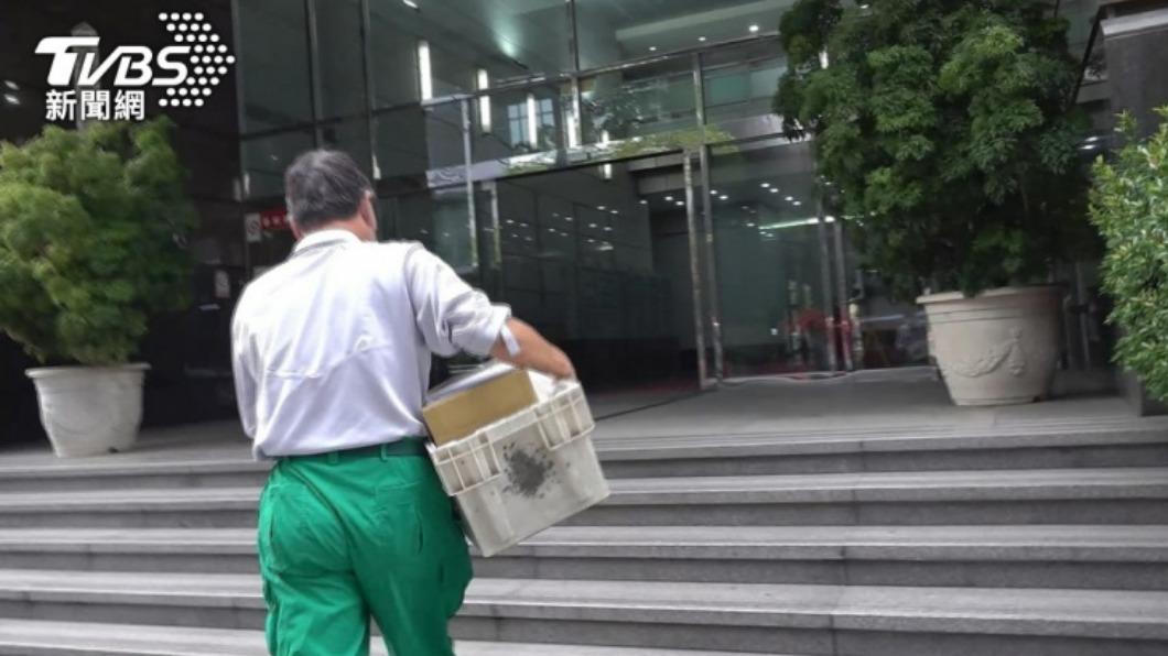 中華郵政證實,因郵件量減少而撙節人力。(示意圖/TVBS資料畫面)