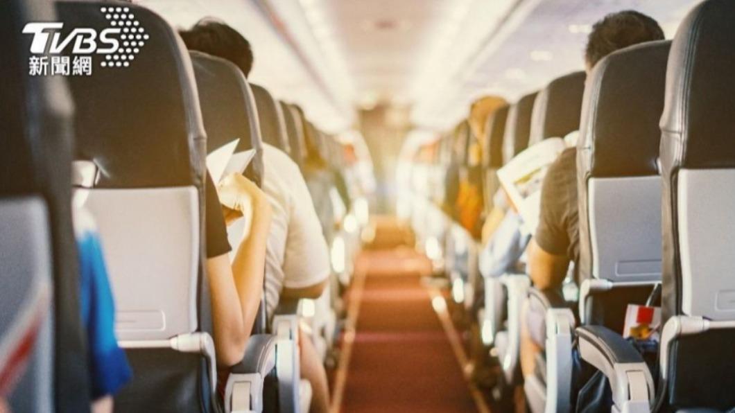 國泰航空提醒中獎民眾,需在8月18日晚間23時59分前完成登錄、填寫資料。(示意圖/Shutterstock達志影像)