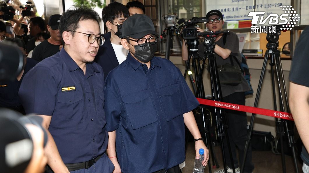 黃子佼藏2259部不雅片怎發現的？吹哨者揭硬碟曝光「驚人內幕」