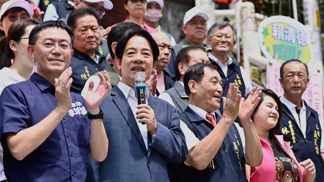 民進黨總統參選人賴清德今(5日)赴三重義天宮參香祈福。(圖/賴清德競辦提供)