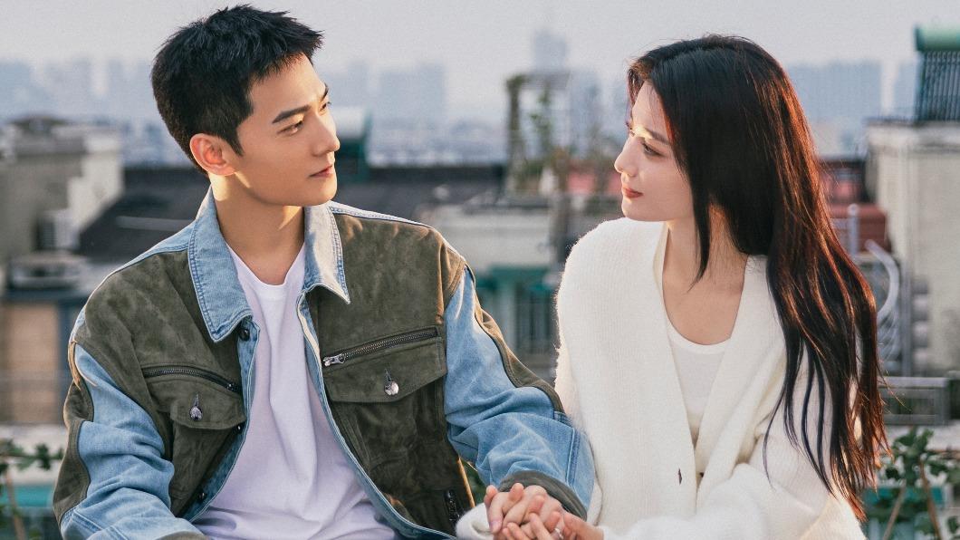 楊洋與王楚然在劇中上演虐戀。(圖/翻攝自我的人間煙火微博)