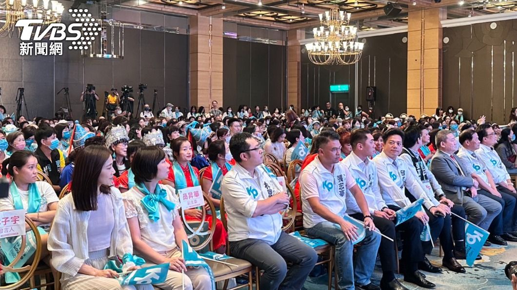 柯陣營今（5）日舉辦「台北姊妹選哲之友會」成立大會，現場湧入超過600人參與。（圖／林至柔攝）