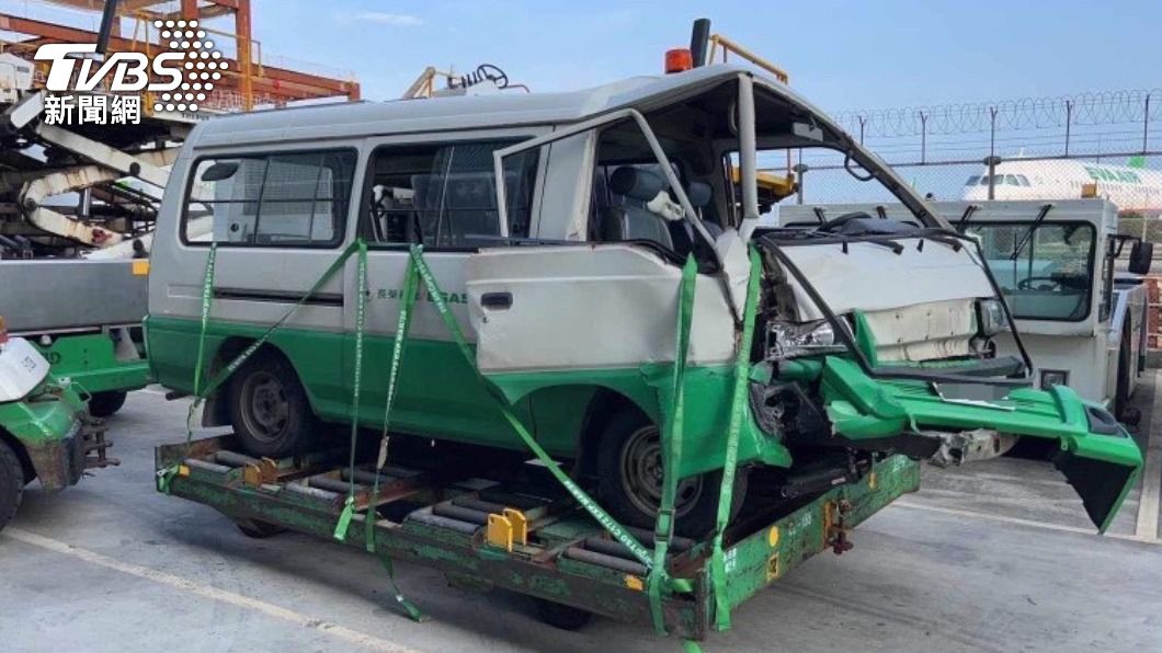 2個月2起!長榮航勤桃機下坡段出事 自撞車毀2人送醫