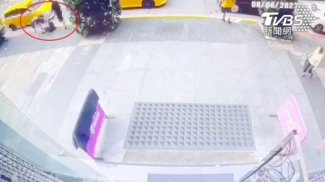 嫌計程車怠速太吵！男與運將爆口角　慘遭圍毆送醫