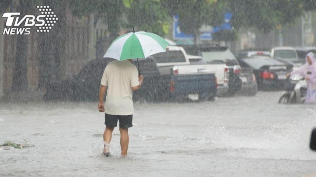 卡努颱風尾再炸一週!中南部「慎防雷雨」 2區出門小心中暑