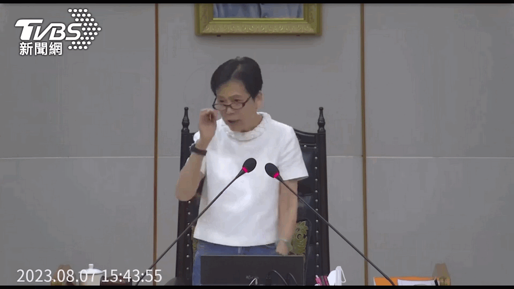 藍澎湖六連霸議長請辭 涉貪交保宣讀辭呈