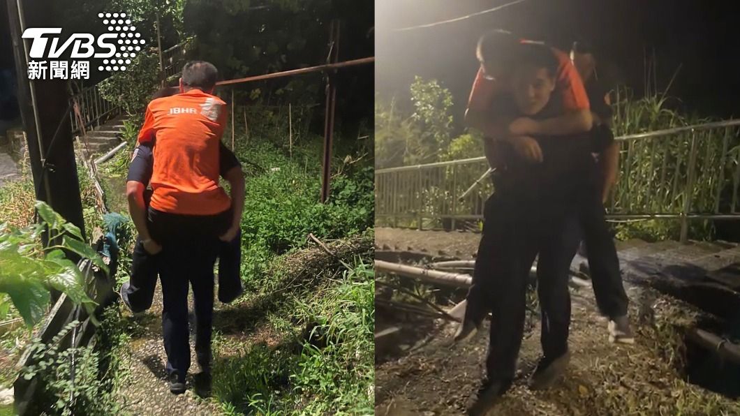 阿伯免驚！翁闖入深山迷途失聯2日　3壯警輪番徒步背下山