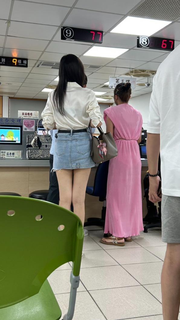 賴慧如今日被直擊登記。(圖/讀者提供)