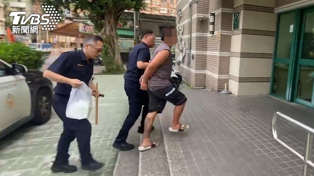 主嫌和少年均閉口不談糾紛，警方研判為詐團黑吃黑。（圖／TVBS）
