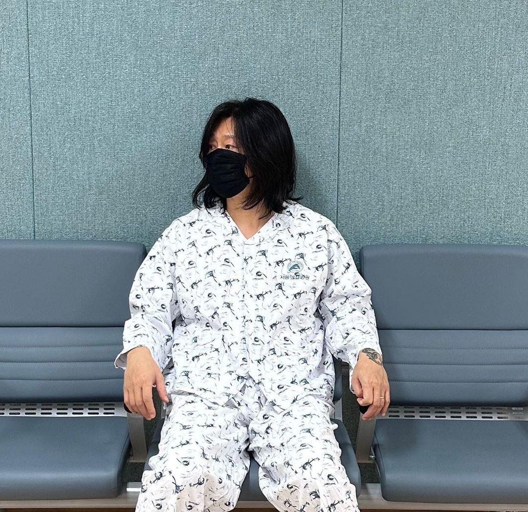 尹度玹分享了第一次接受放射線治療的照片。(圖/翻攝自尹度玹IG)