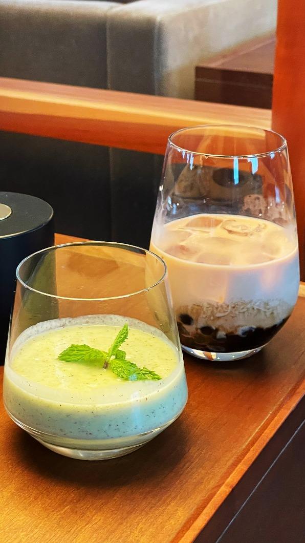 國泰航空貴賓室飲品(圖/蓋瑞哥 機票獵人提供)