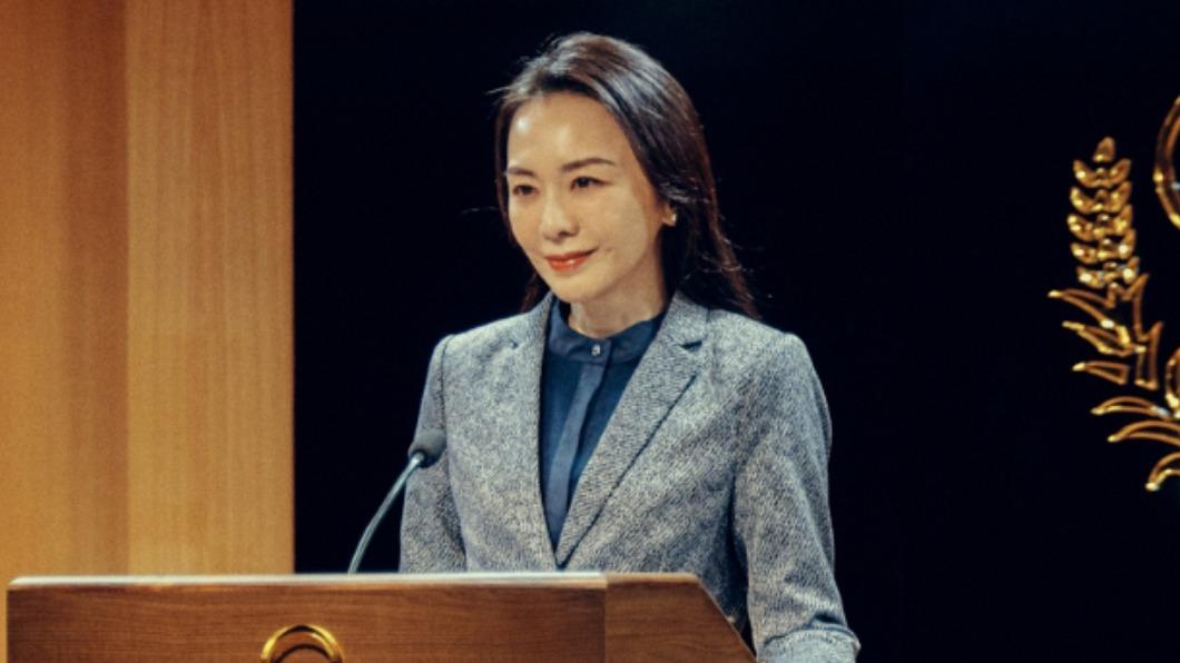 破從影尺度!53歲花系列女王「露骨跨坐激戰」網驚:又騷又狠