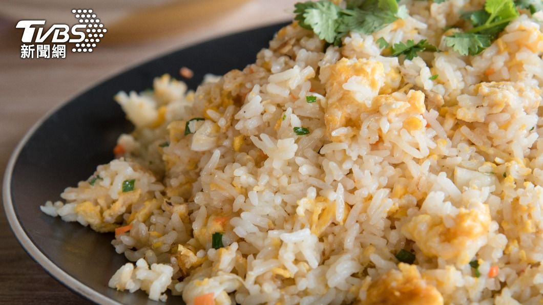 蛋炒飯保存不當容易導致食物中毒,也稱炒飯症候群。(示意圖/Shutterstock達志影像)