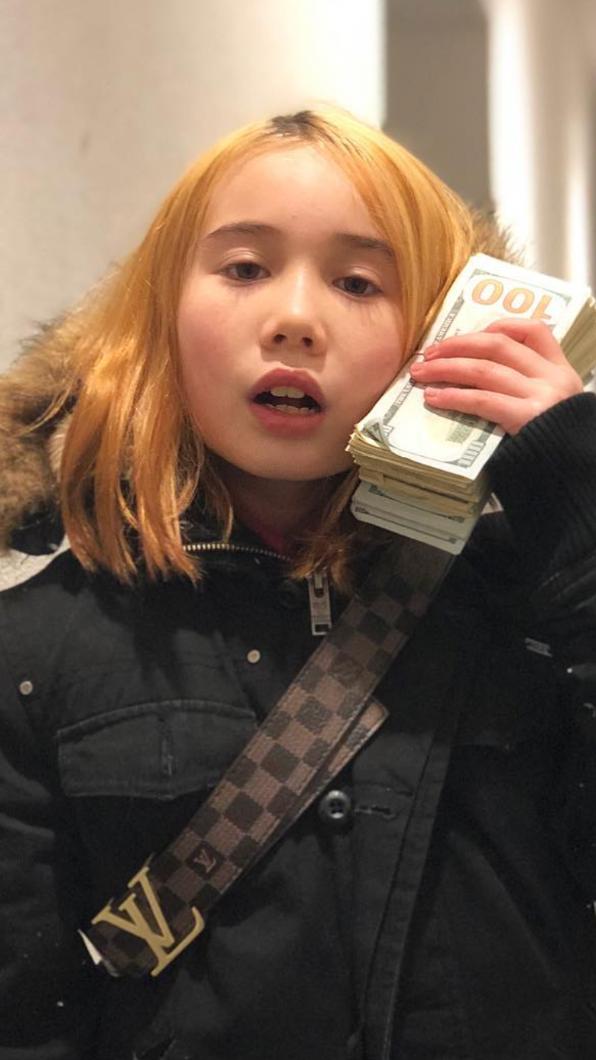 Lil Tay的離世震驚美國網路社群,網路上許多人緬懷她。(圖/翻攝自Lil Tay個人Imstagram)
