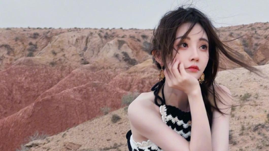 馮提莫感謝歌迷支持,表示將盡全力為歌迷而唱。(圖/翻攝自馮提莫微博)