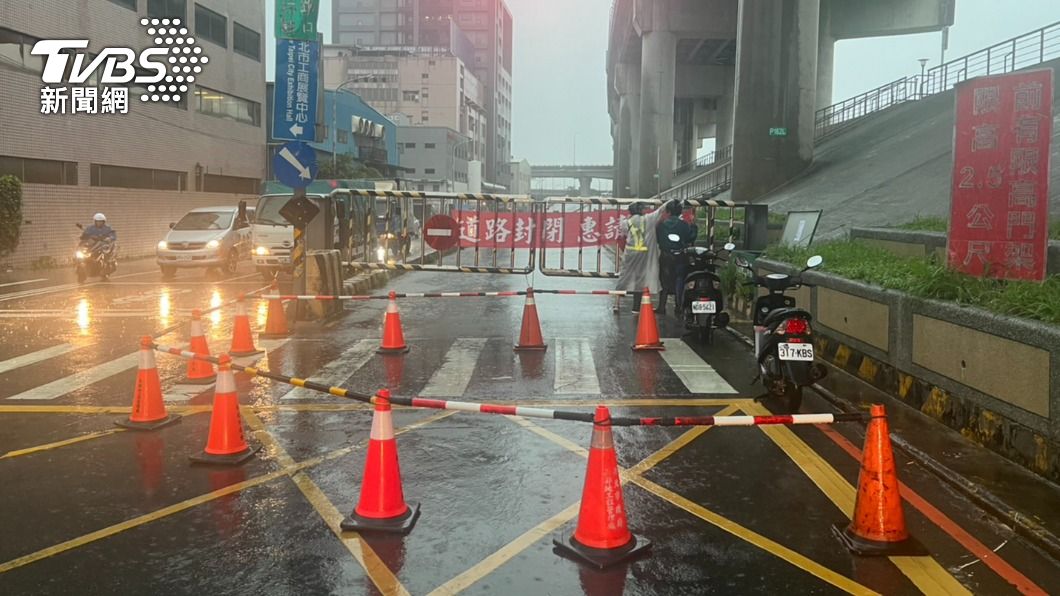快訊／雨彈狂轟！北北桃、宜蘭大雷雨警戒到晚上