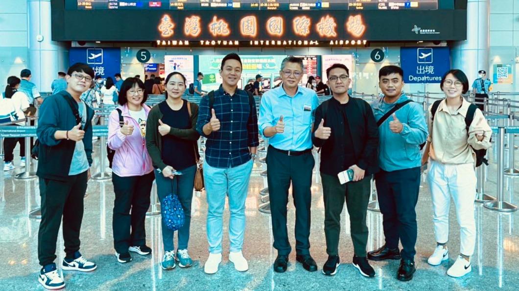 屏東縣府率團參加新加坡旅展。(圖/翻攝自屏東Go好玩臉書)