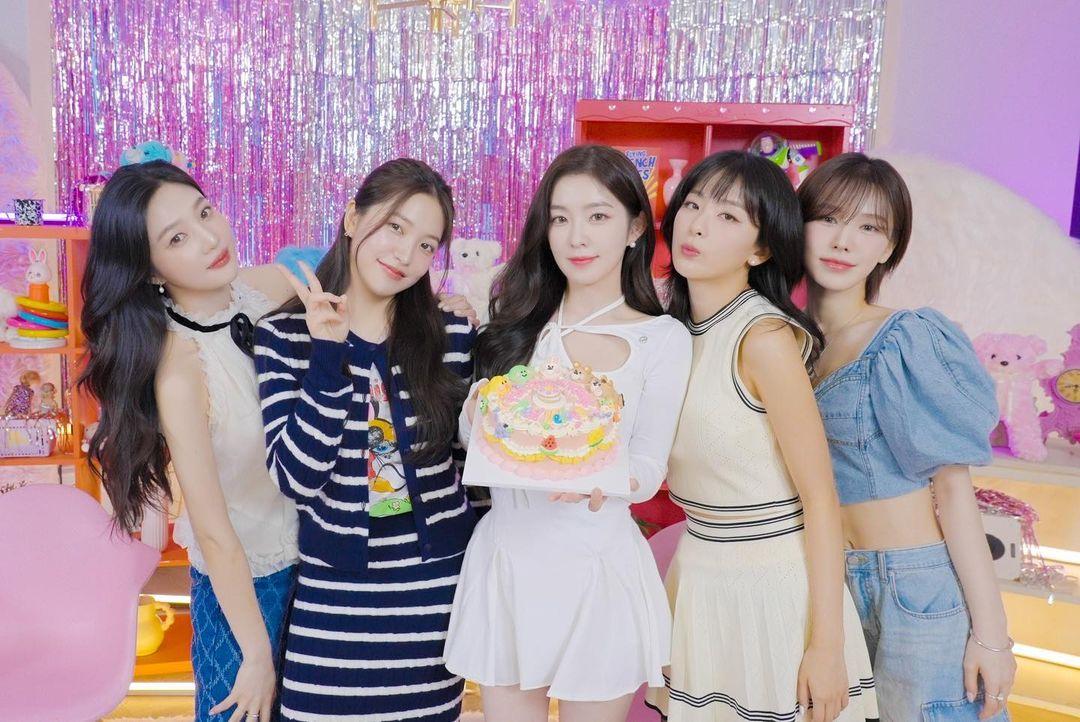 2014年出道的Red Velvet出道未滿10年，應非A先生的下手目標。（圖／翻攝自Red Velvet IG）