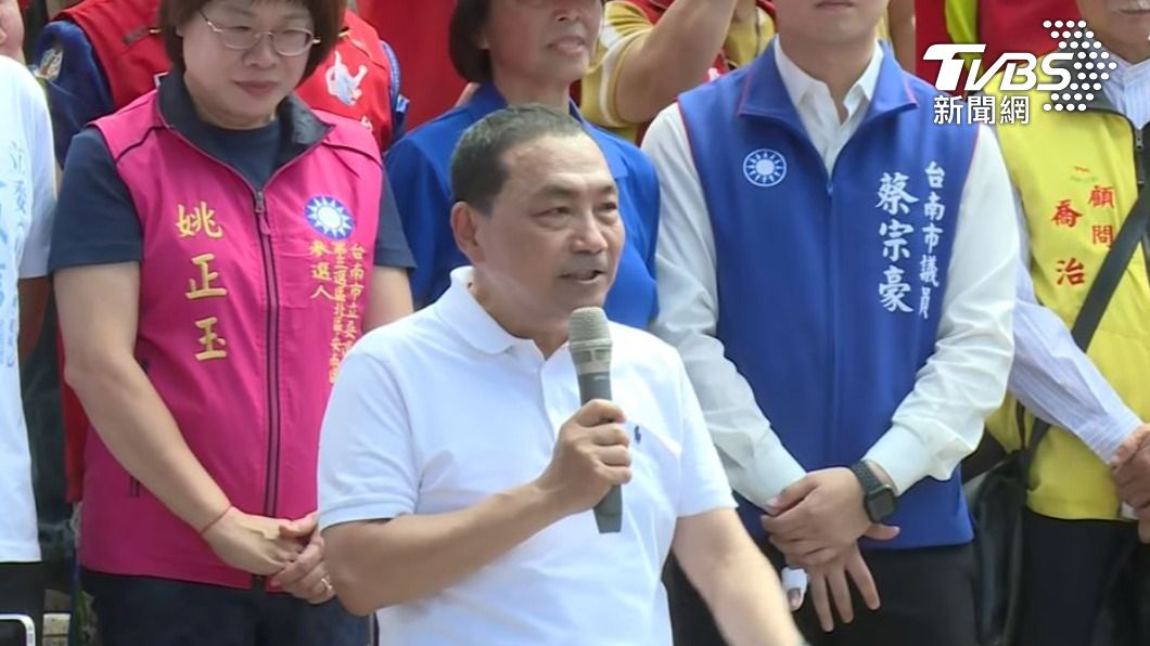 侯友宜廟口開講第一集,就以當年當刑事局大隊長時,追捕白曉燕命案凶嫌陳進興的故事做為開場。(圖/TVBS)