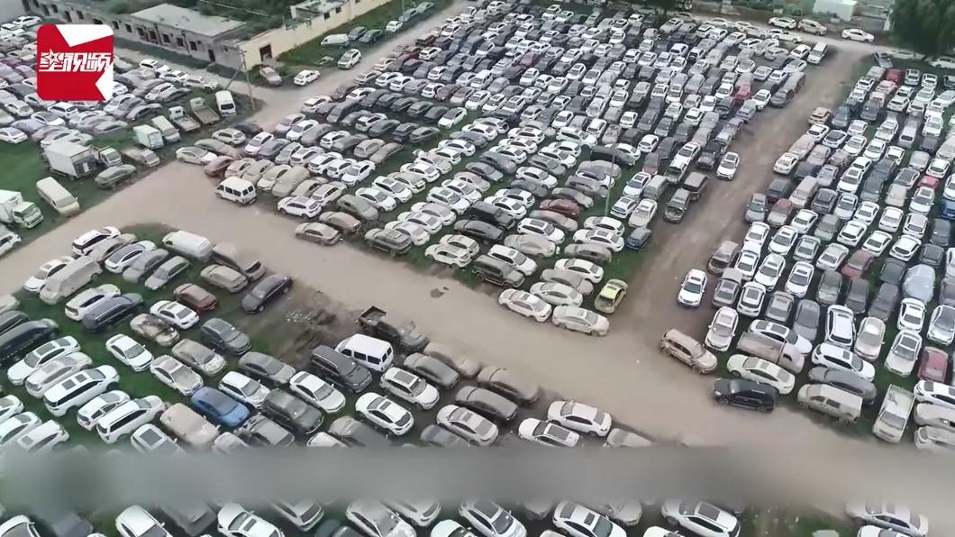 2023年夏季極端氣候,中國大陸各地頻傳雨災。(圖/翻攝自微博)