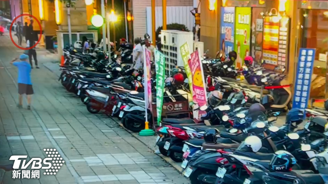 疑感情糾紛!高雄冰店遭暴力砸店 惡煞拚命使力骨折送醫