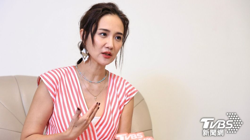 何妤玟主持戀愛節目,坦言會將自己投射其中。(圖/黃城碩攝)
