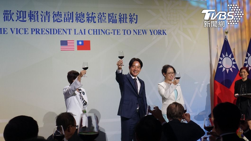 副總統賴清德出訪友邦，過境美國紐約出席主流暨僑界人士午宴。賴清德表示，希望用自由女神的精神來守護台灣。（圖／許依晨攝）