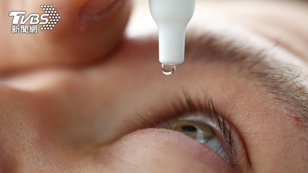 馬來西亞男子點眼藥水意外引發過敏反應。(示意圖/Shutterstock達志影像)