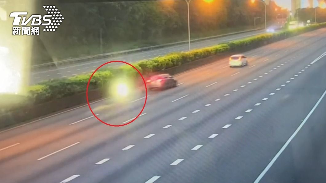 阿北出事了!騎車闖國道逆向狂飆10公里被撞 老翁命大僅骨折