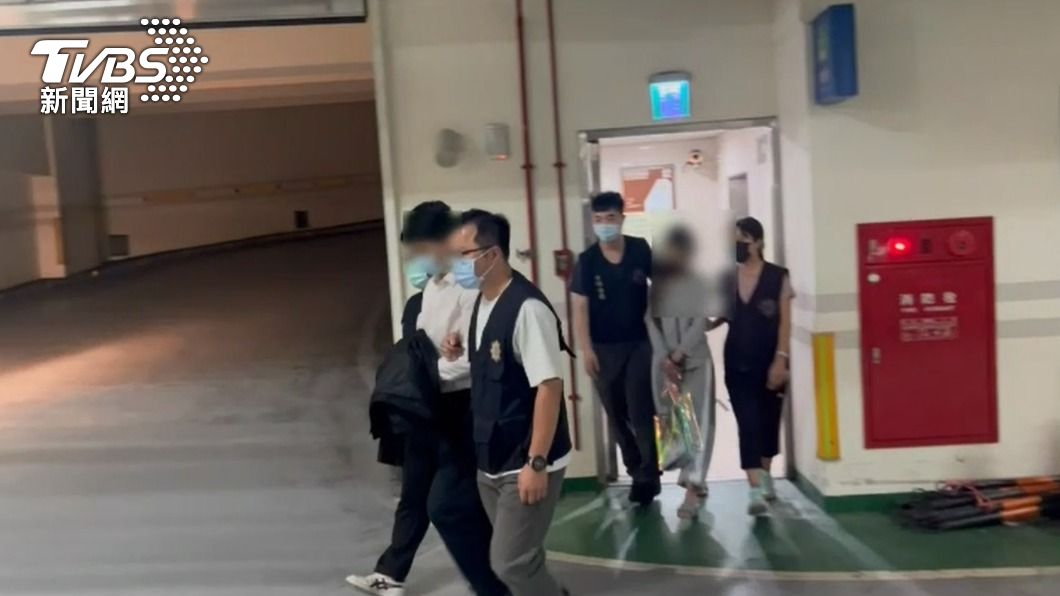 蕭姓保全及女友被警方移送法辦。(圖/TVBS)