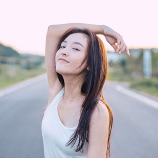 吳倩直言，男人要求老婆在家帶孩子，就別嫌棄對方不工作、不獨立。（圖／翻攝自微博）
