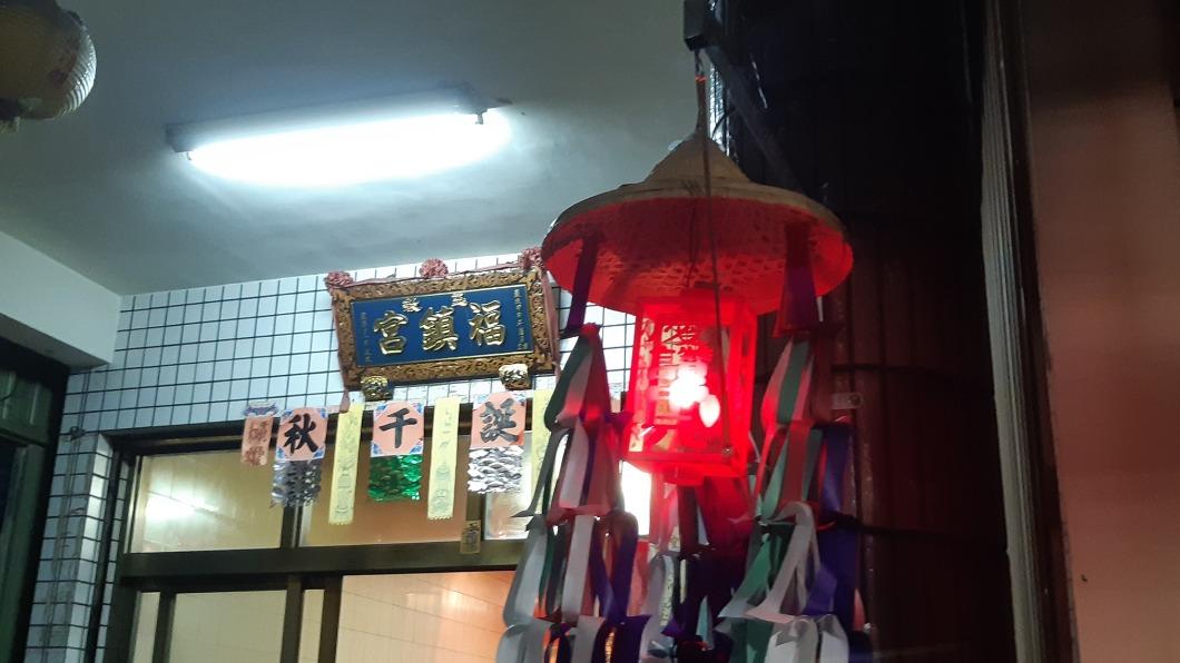 極兇鬼月「屋簷下掛1物」　專家警告別靠近：好兄弟的休息處