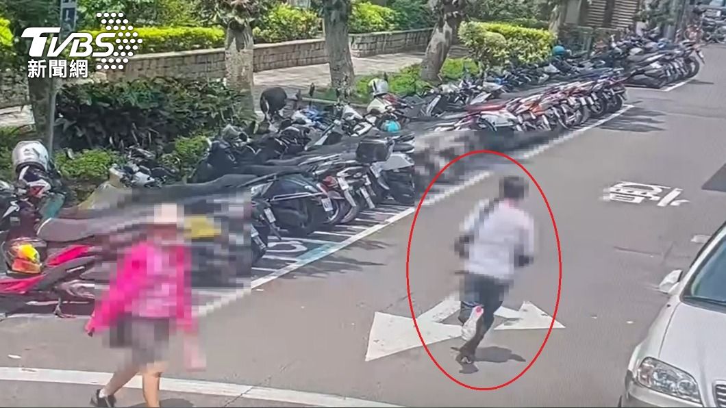 當街百萬飛了!男報案竟是詐團黑吃黑 菜鳥車手遭押巷內搶百萬